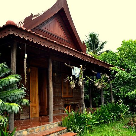 The Plantation Hostel Kampot Luaran gambar