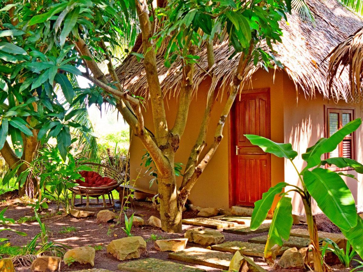 The Plantation Hostel Kampot Luaran gambar