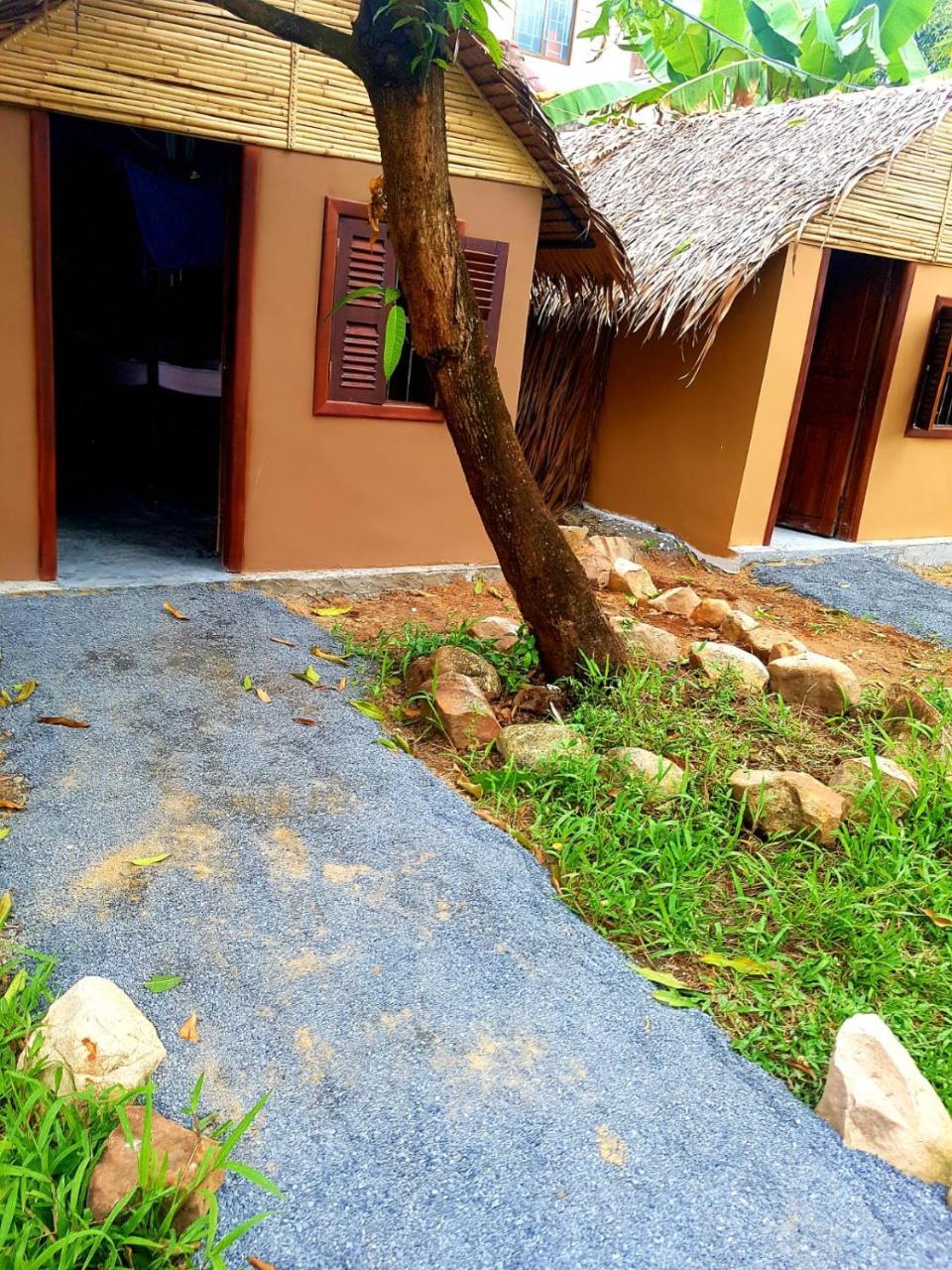 The Plantation Hostel Kampot Luaran gambar