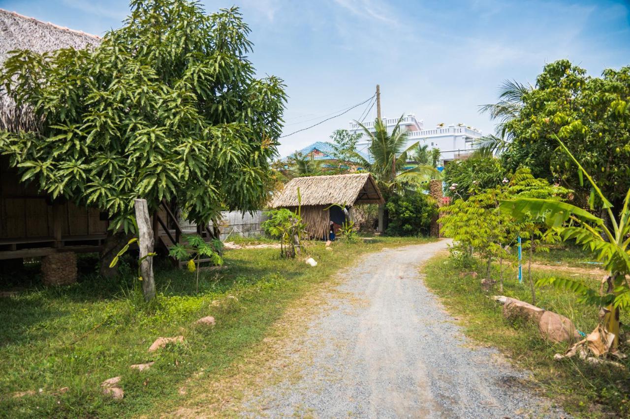 The Plantation Hostel Kampot Luaran gambar
