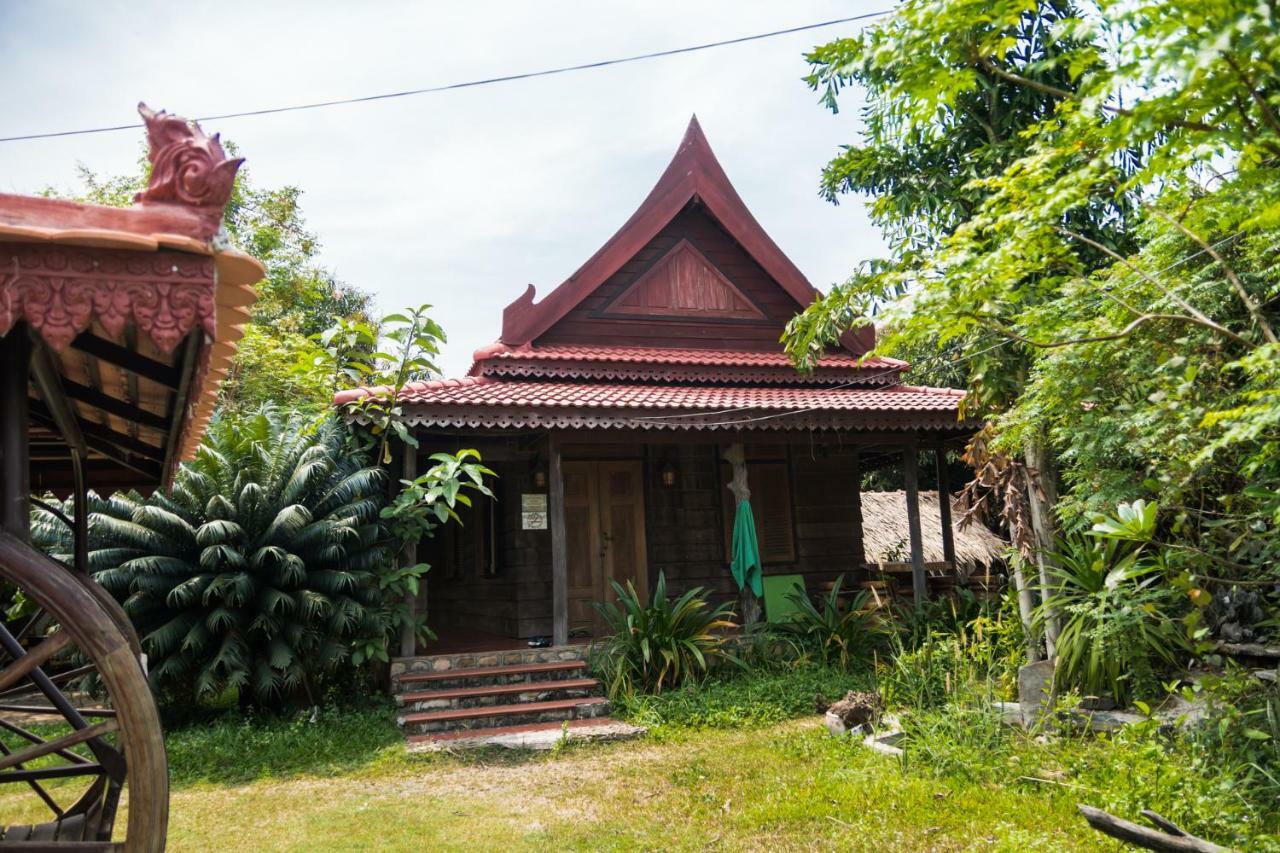 The Plantation Hostel Kampot Luaran gambar