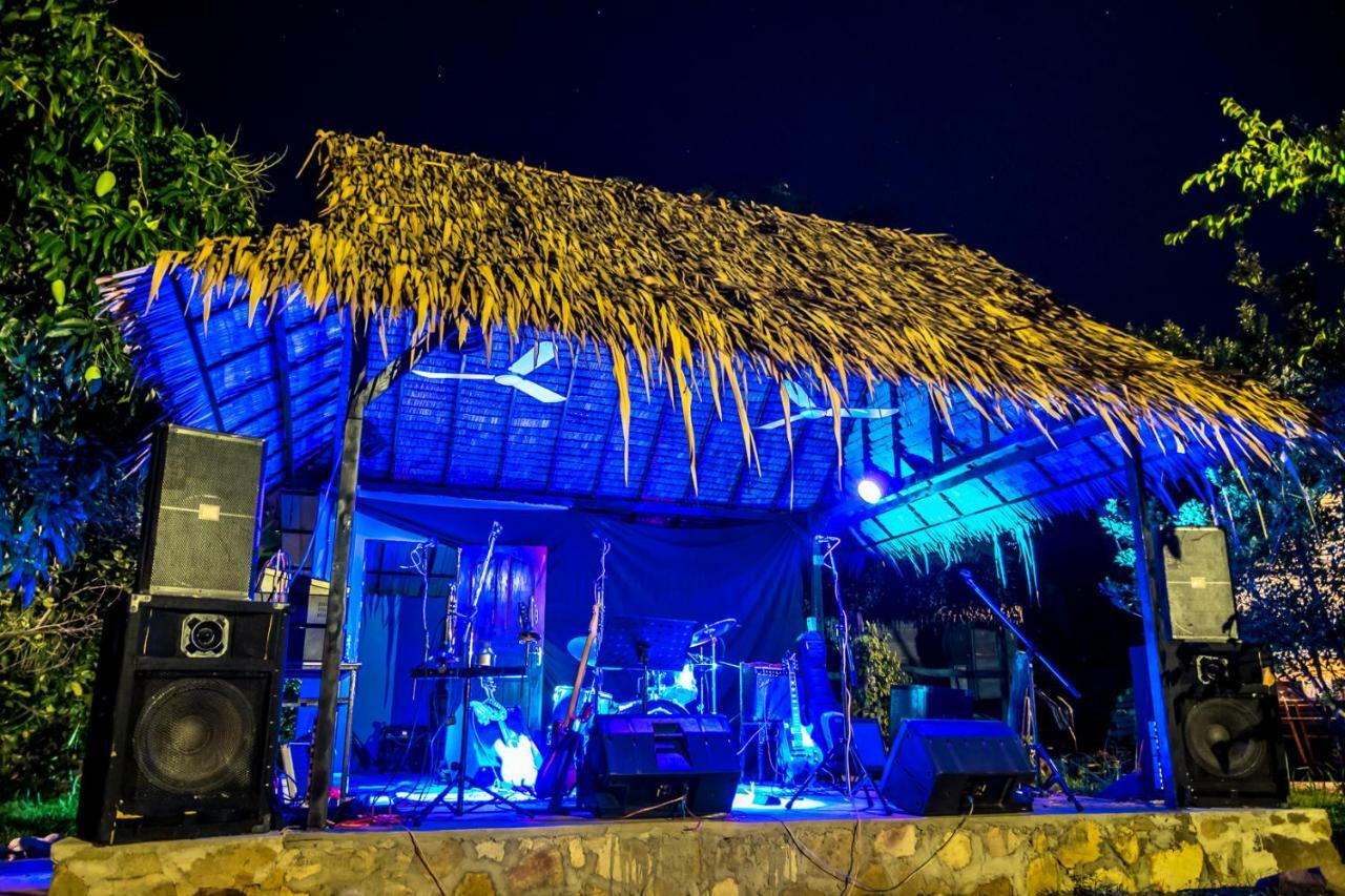 The Plantation Hostel Kampot Luaran gambar